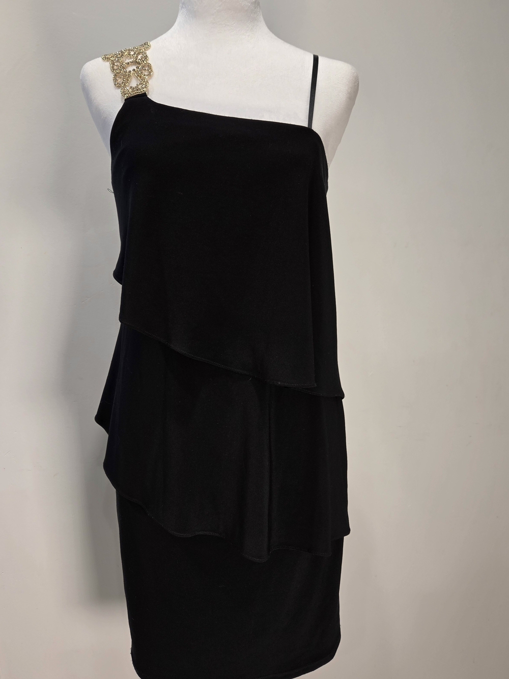 Betsy & Adam Black One-Shoulder Layered Cocktail Dress with Gold Shoulder Detail
